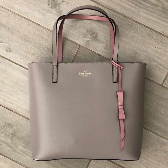kate spade Handbags - Kate Spade Lawton Way Rose Purse